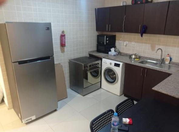 Traveller Partition Room In Al Barsha 1 Near Metro Dubai Ngoại thất bức ảnh