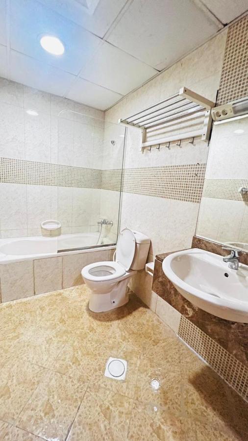 Traveller Partition Room In Al Barsha 1 Near Metro Dubai Ngoại thất bức ảnh